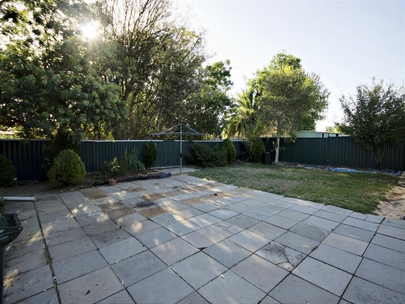 79 Curlington Cresent, Balga WA 6061