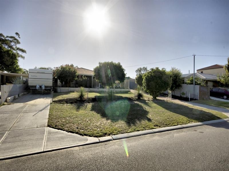 6 Hawkshead Way, Balga WA 6061