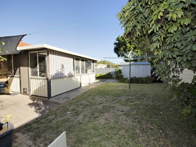 6 Hawkshead Way, Balga WA 6061