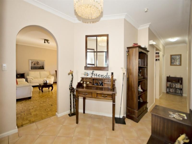 43 Redcliffe Avenue, Balga WA 6061