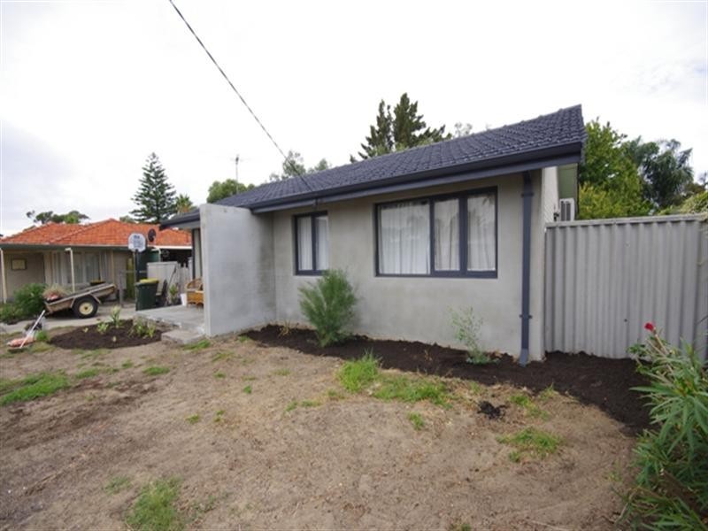 28 Bendix Way, Girrawheen WA 6064