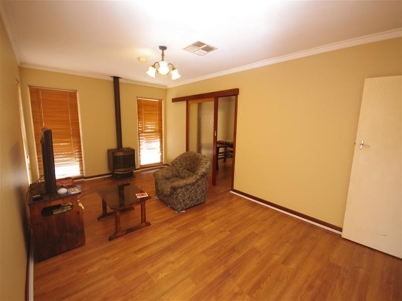 31 Hepburn Way, Balga WA 6061