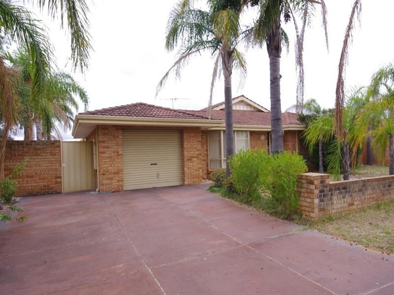 1 Comet Court, Alexander Heights WA 6064