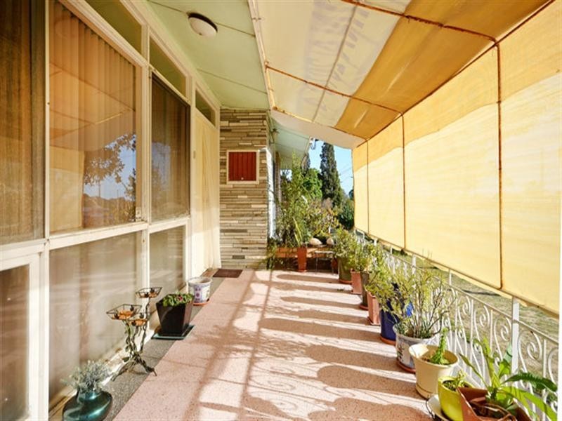 286 Flinders Street, Nollamara WA 6061