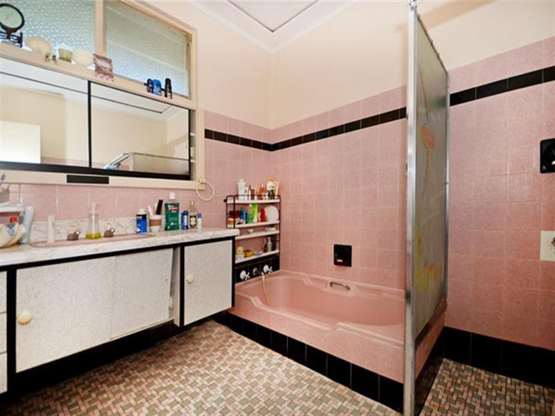 286 Flinders Street, Nollamara WA 6061