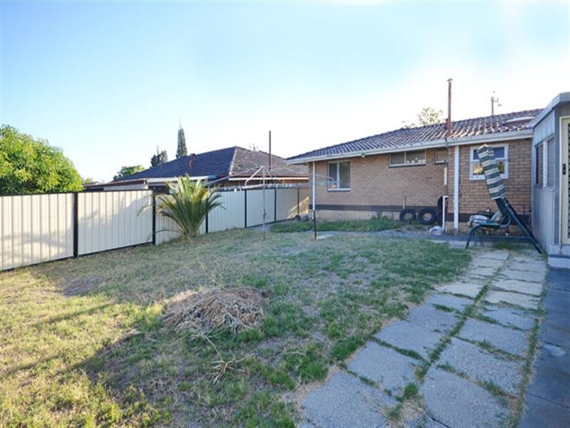 286 Flinders Street, Nollamara WA 6061