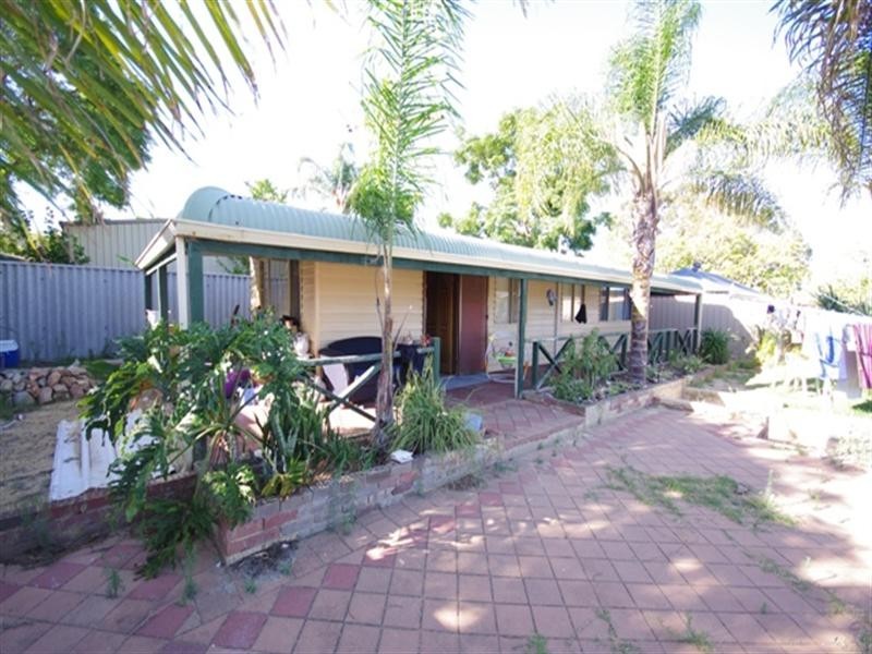 31 Colne Way, Girrawheen WA 6064