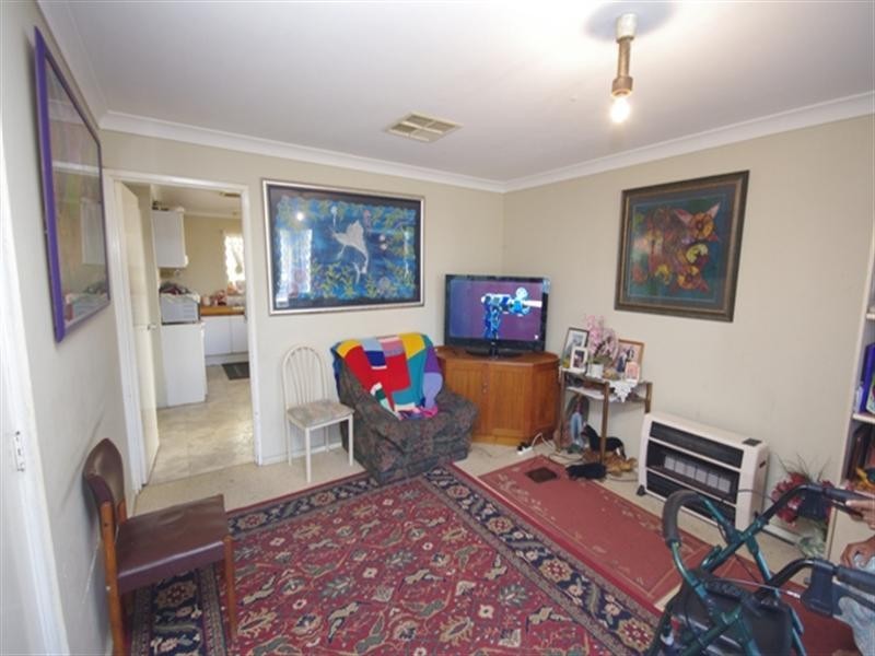 31 Colne Way, Girrawheen WA 6064