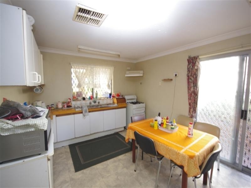 31 Colne Way, Girrawheen WA 6064