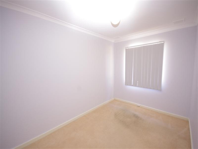 1/15 Westbrook Way, Girrawheen WA 6064