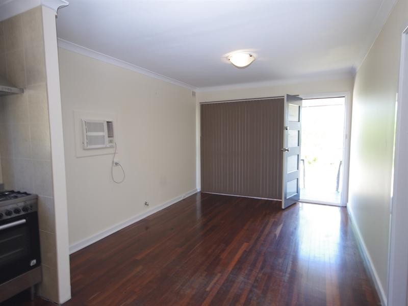 33 Colne Way, Girrawheen WA 6064