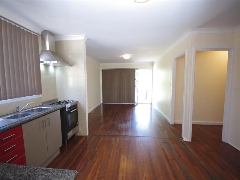 33 Colne Way, Girrawheen WA 6064