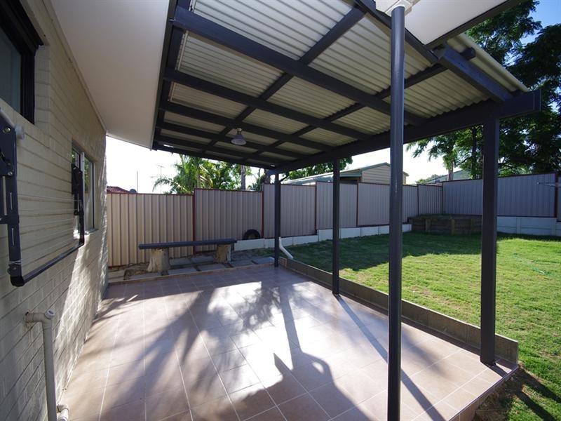 33 Colne Way, Girrawheen WA 6064