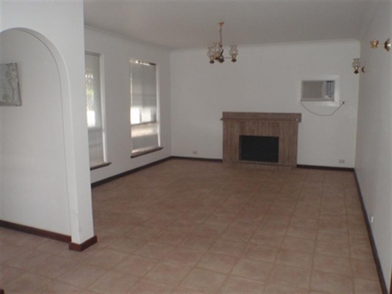 33 Maurice Street, Embleton WA 6062