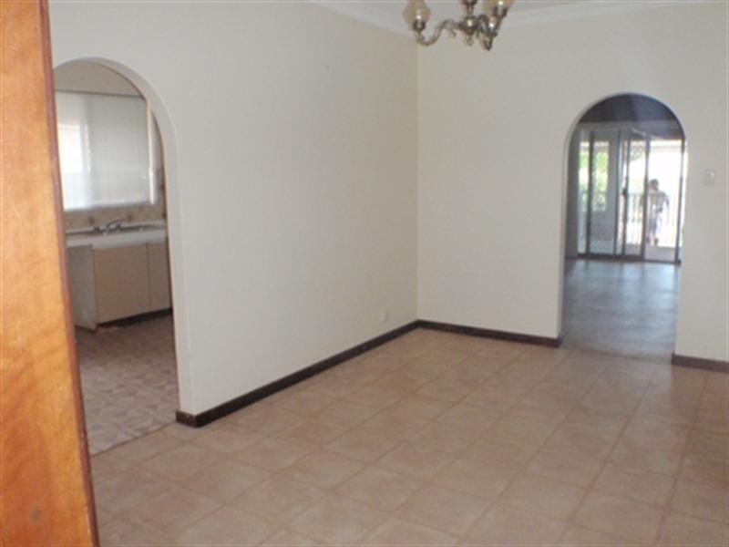 33 Maurice Street, Embleton WA 6062