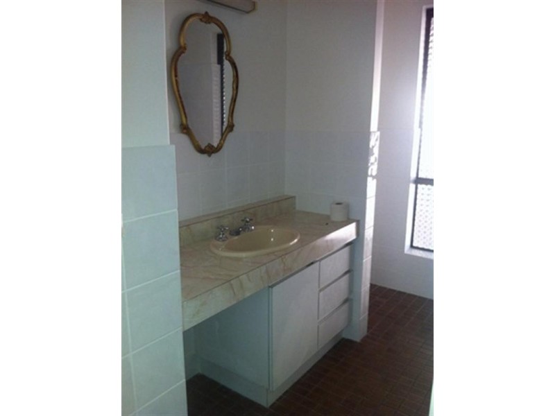 33 Maurice Street, Embleton WA 6062