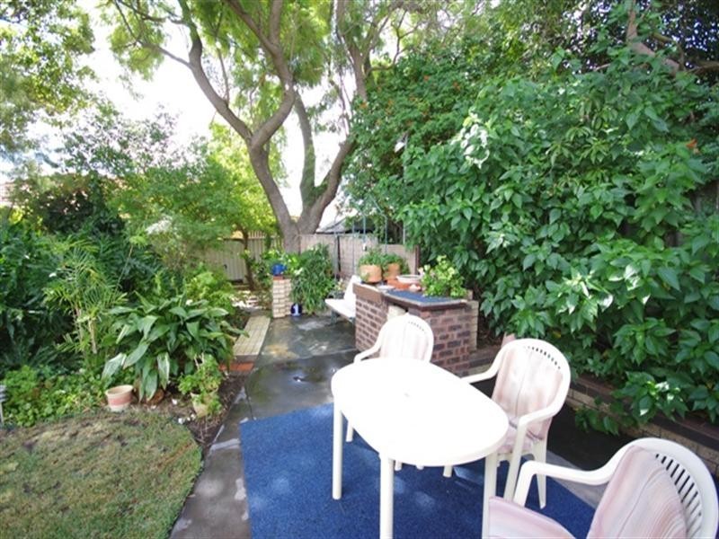 31 Albourne Place, Balga WA 6061