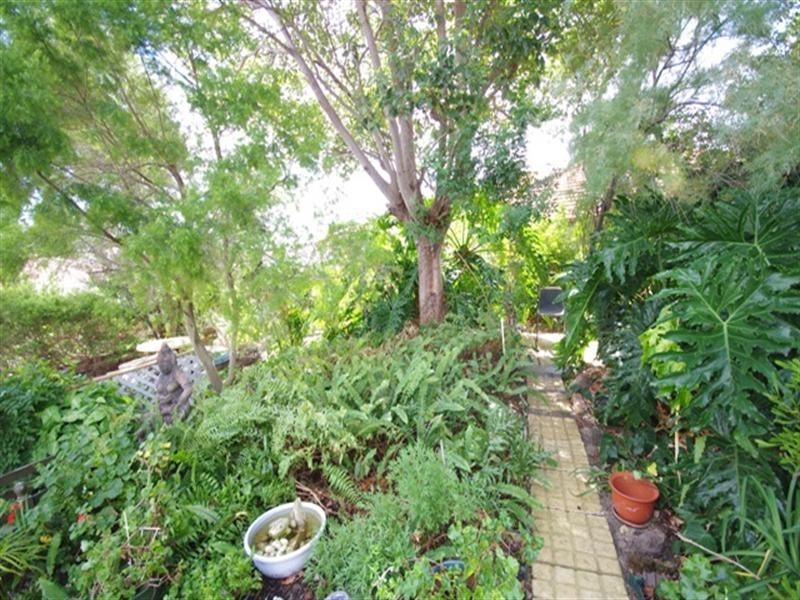 31 Albourne Place, Balga WA 6061