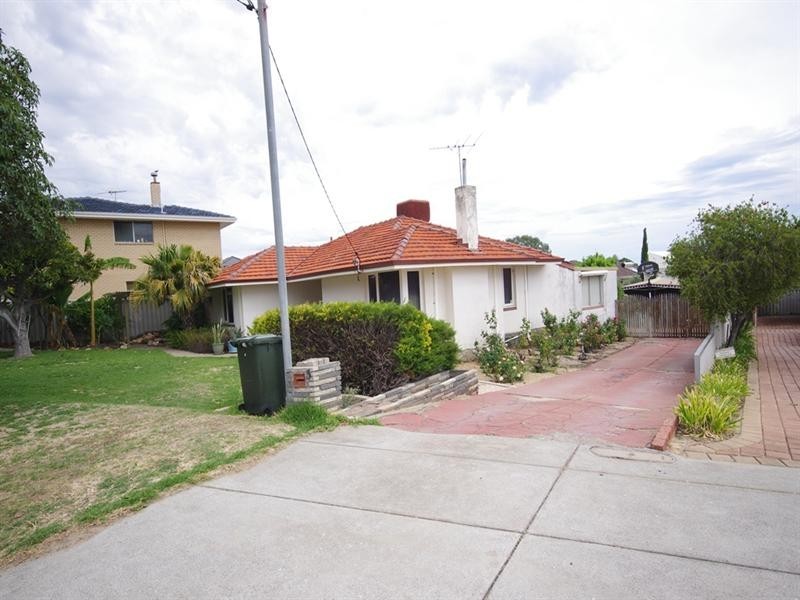 5 Wooramel Way, Nollamara WA 6061