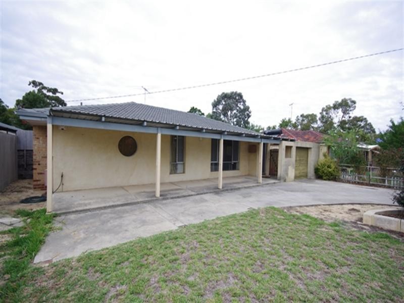 51 Golders Way, Girrawheen WA 6064