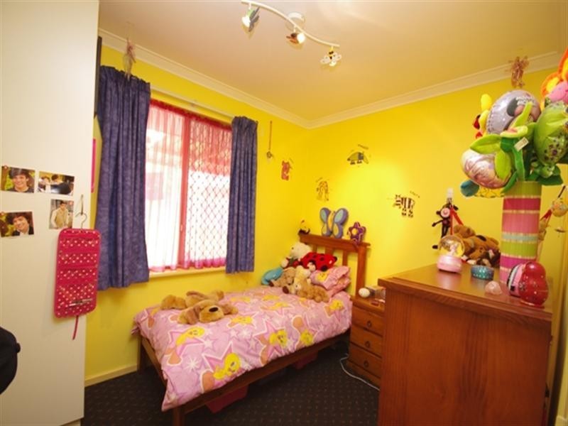 51 Golders Way, Girrawheen WA 6064