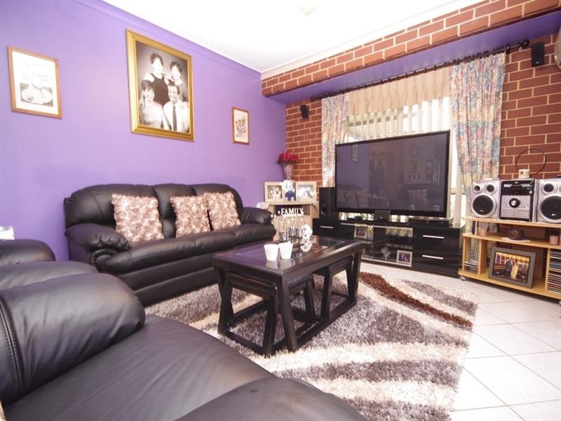 8 Curtin Road, Marangaroo WA 6064