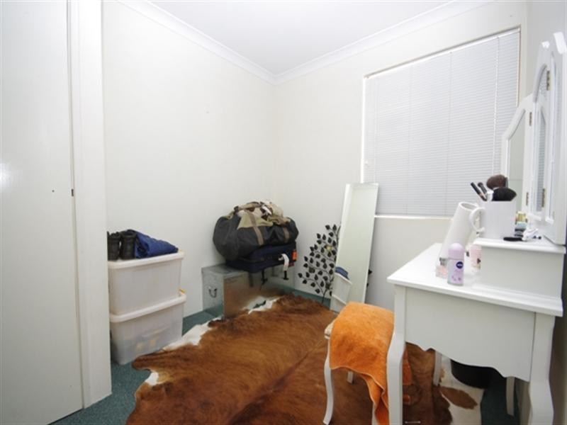 18b Chestnut Grove, Mirrabooka WA 6061