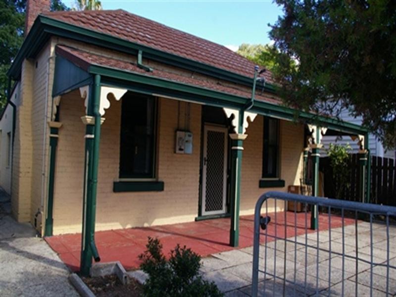 7 James Street, Guildford WA 6055