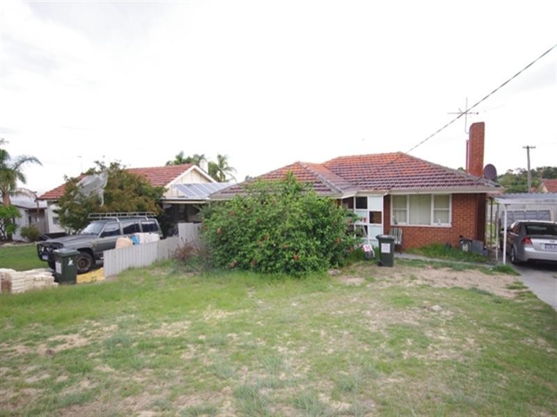 33 Maitland Road, Balga WA 6061