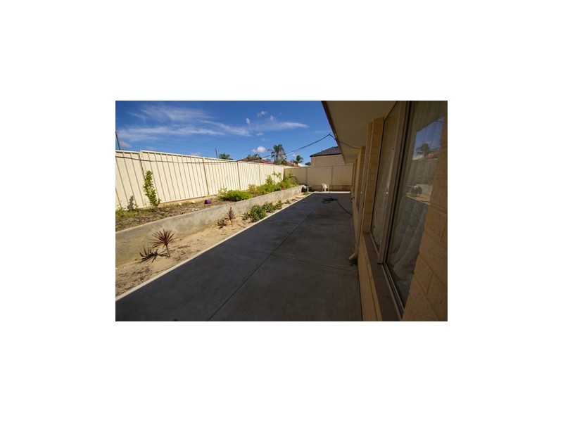 2 McNamara Place, Marangaroo WA 6064