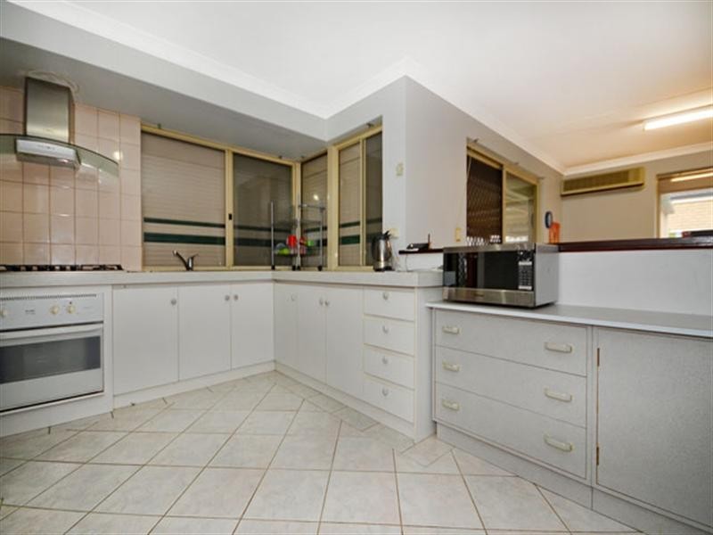 12 Degree Court, Marangaroo WA 6064