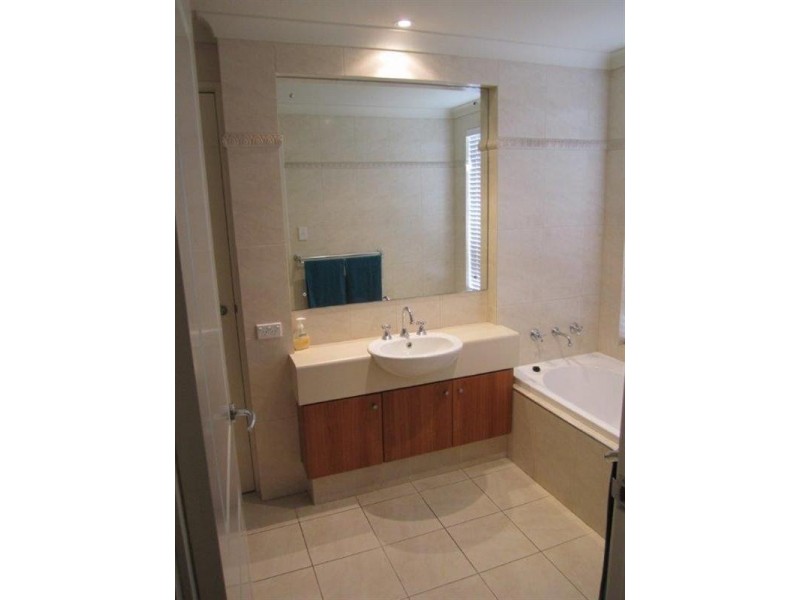 18 Balikpapan Avenue, Dianella WA 6059