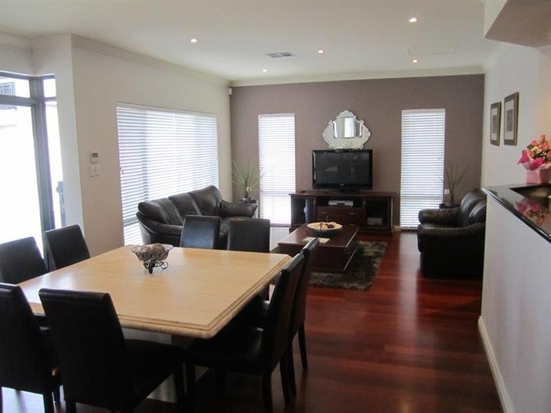 18 Balikpapan Avenue, Dianella WA 6059