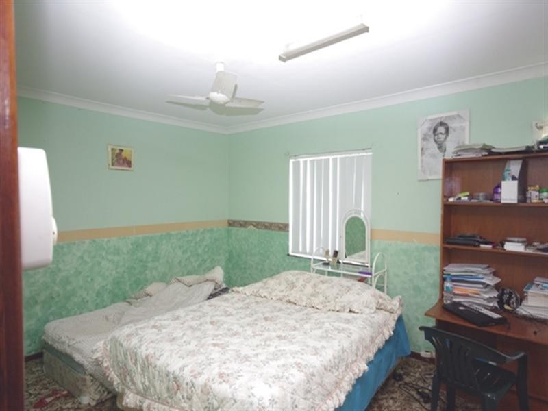 29 Templeton Crescent, Girrawheen WA 6064