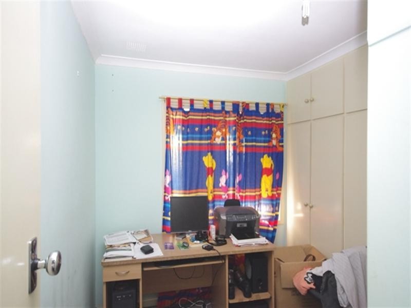 29 Templeton Crescent, Girrawheen WA 6064