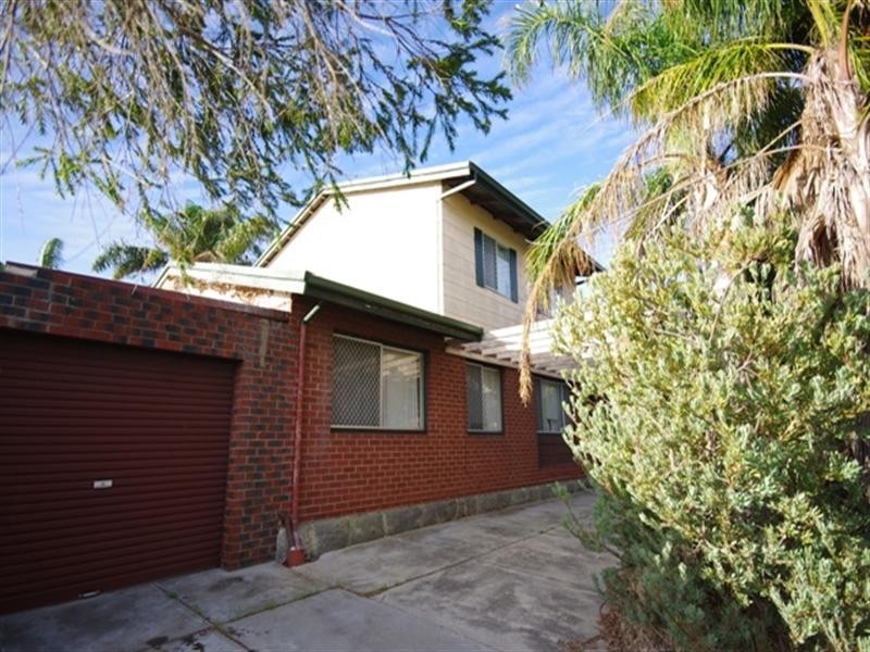 29 Templeton Crescent, Girrawheen WA 6064