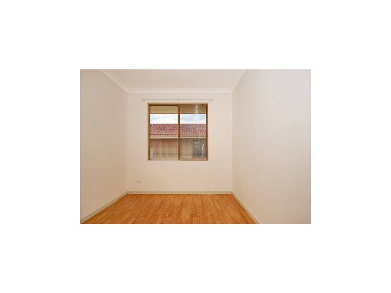 9/23 Cromwell Road, Alexander Heights WA 6064