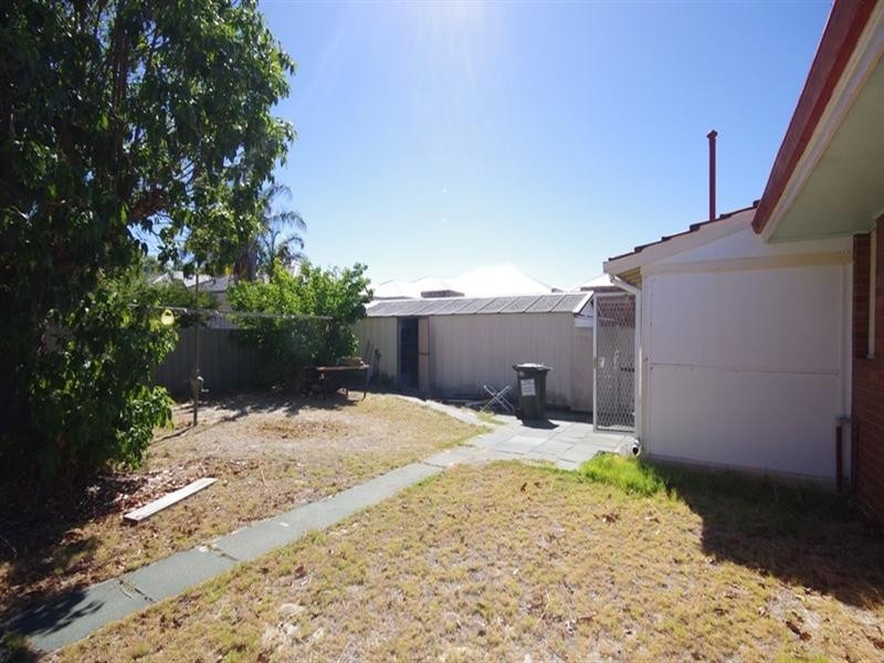 39 Curlington Crescent, Balga WA 6061