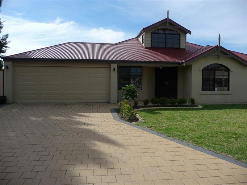 21 Balikpapan Avenue, Dianella WA 6059