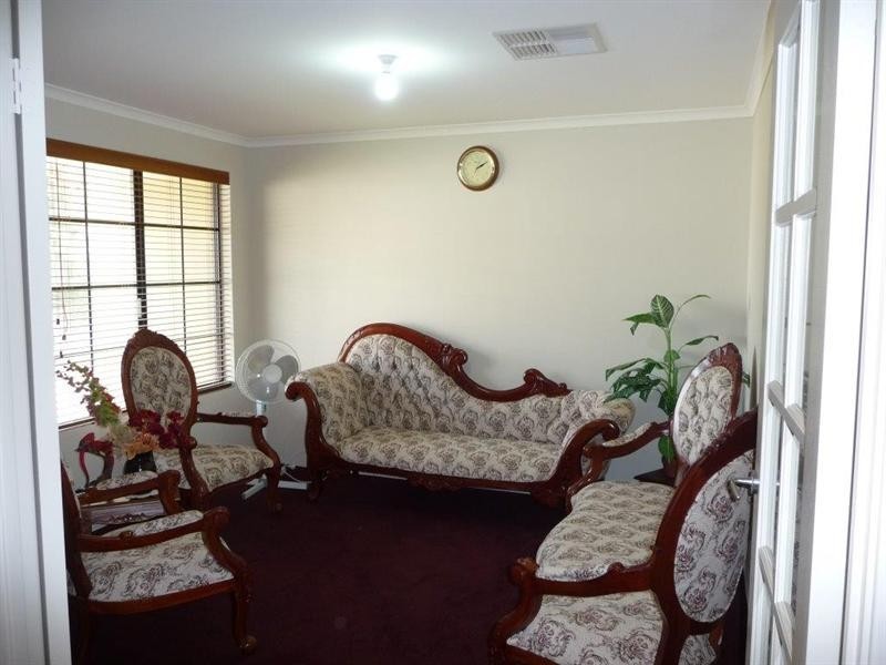 21 Balikpapan Avenue, Dianella WA 6059