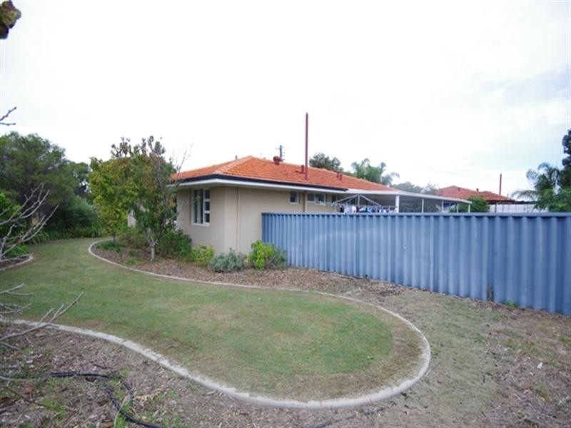 71 Mirrabooka Avenue, Girrawheen WA 6064