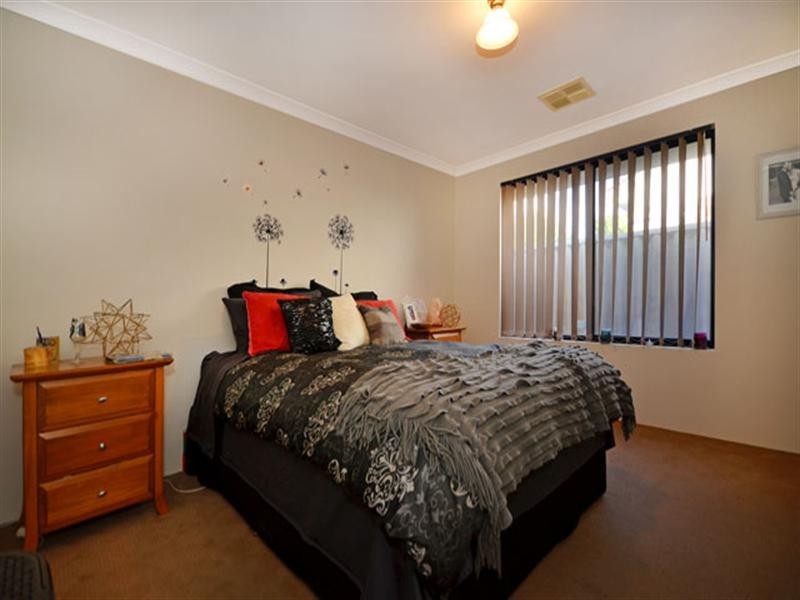 2 Lancing Way, Balga WA 6061