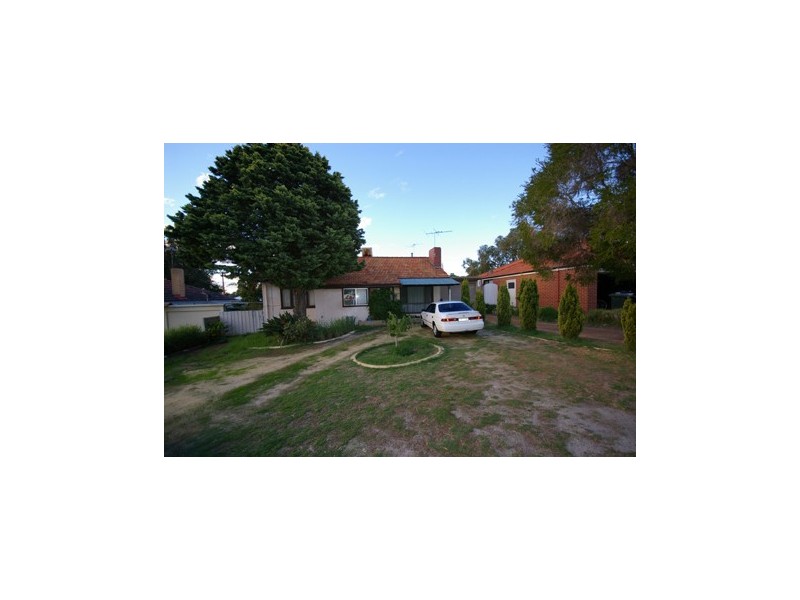 5 Ilumba Road, Nollamara WA 6061