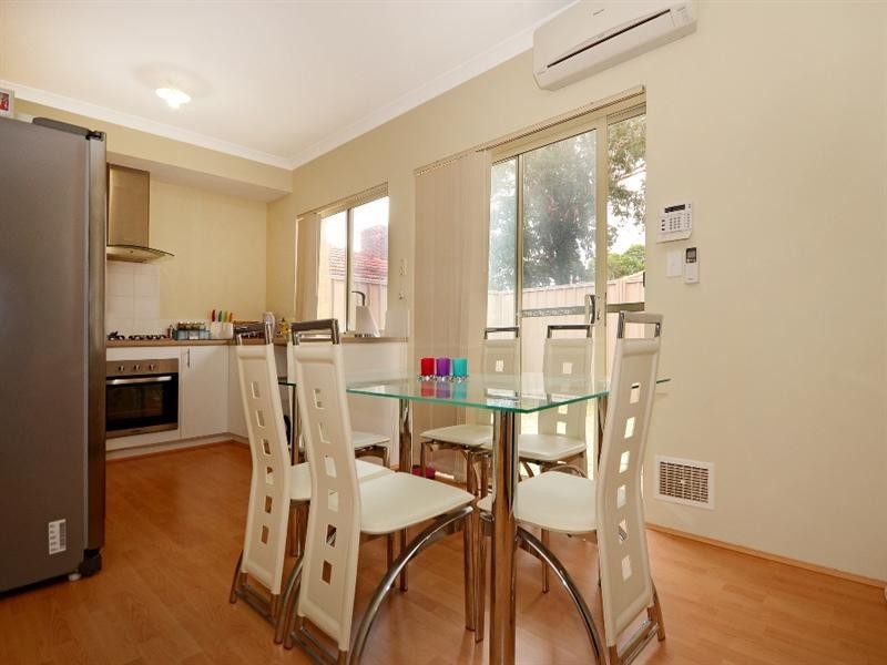 42b Eastdene Circle, Nollamara WA 6061