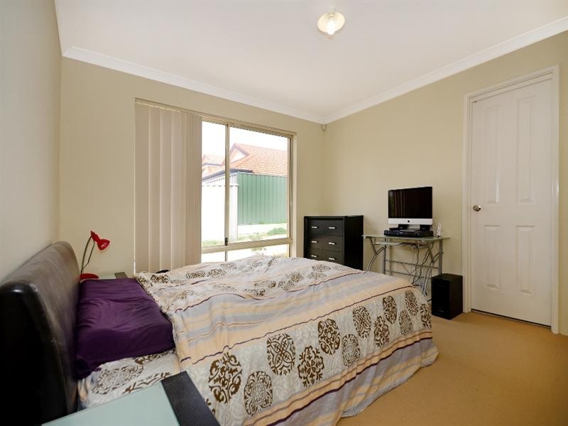 42b Eastdene Circle, Nollamara WA 6061