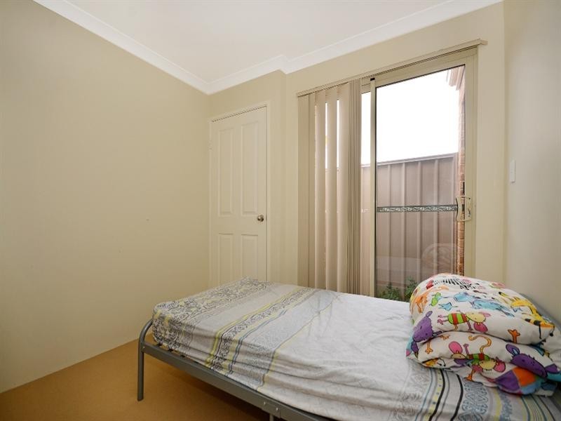 42b Eastdene Circle, Nollamara WA 6061