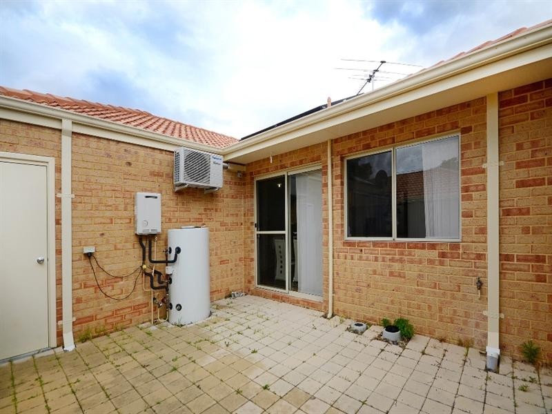 42b Eastdene Circle, Nollamara WA 6061