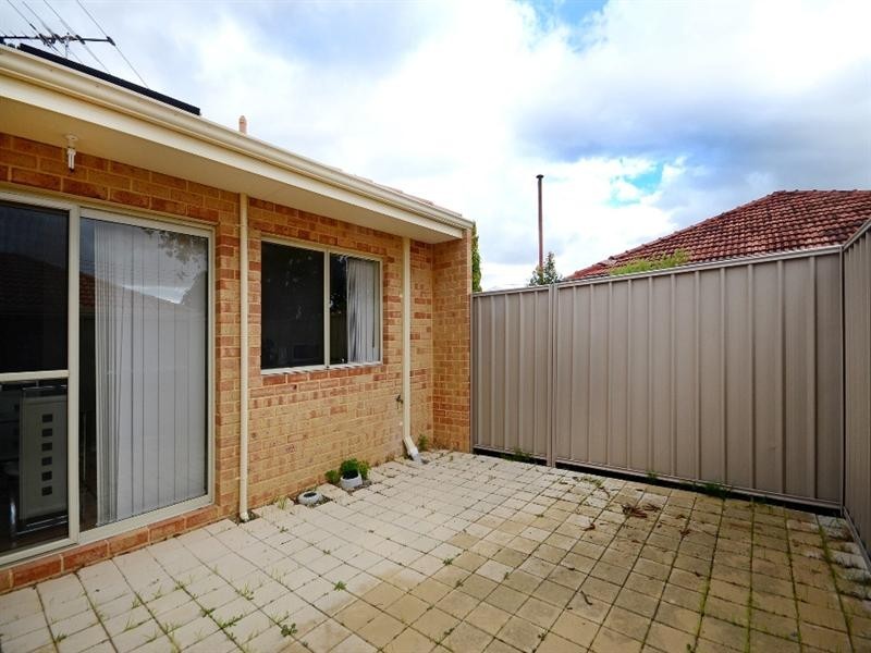 42b Eastdene Circle, Nollamara WA 6061