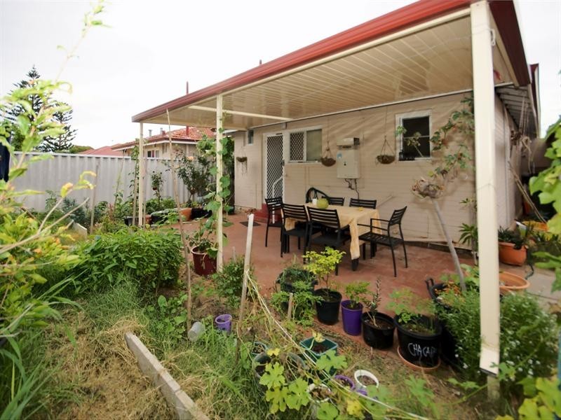 10a Heyshott Road, Balga WA 6061