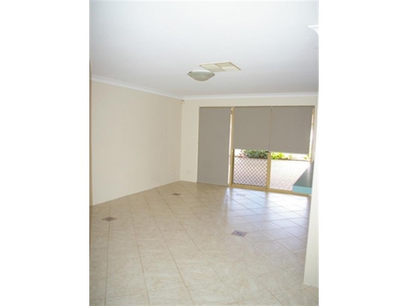 12 Jefferson Drive, Marangaroo WA 6064